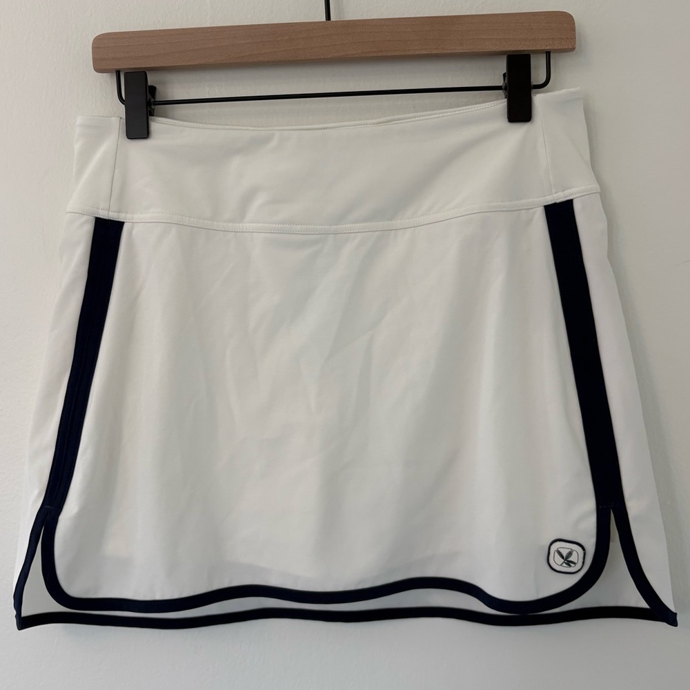 Carve Designs White Skirt with black trim - size medium